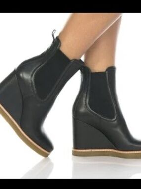 Veronica Beard Black Leather Wedge Chelsea Boots